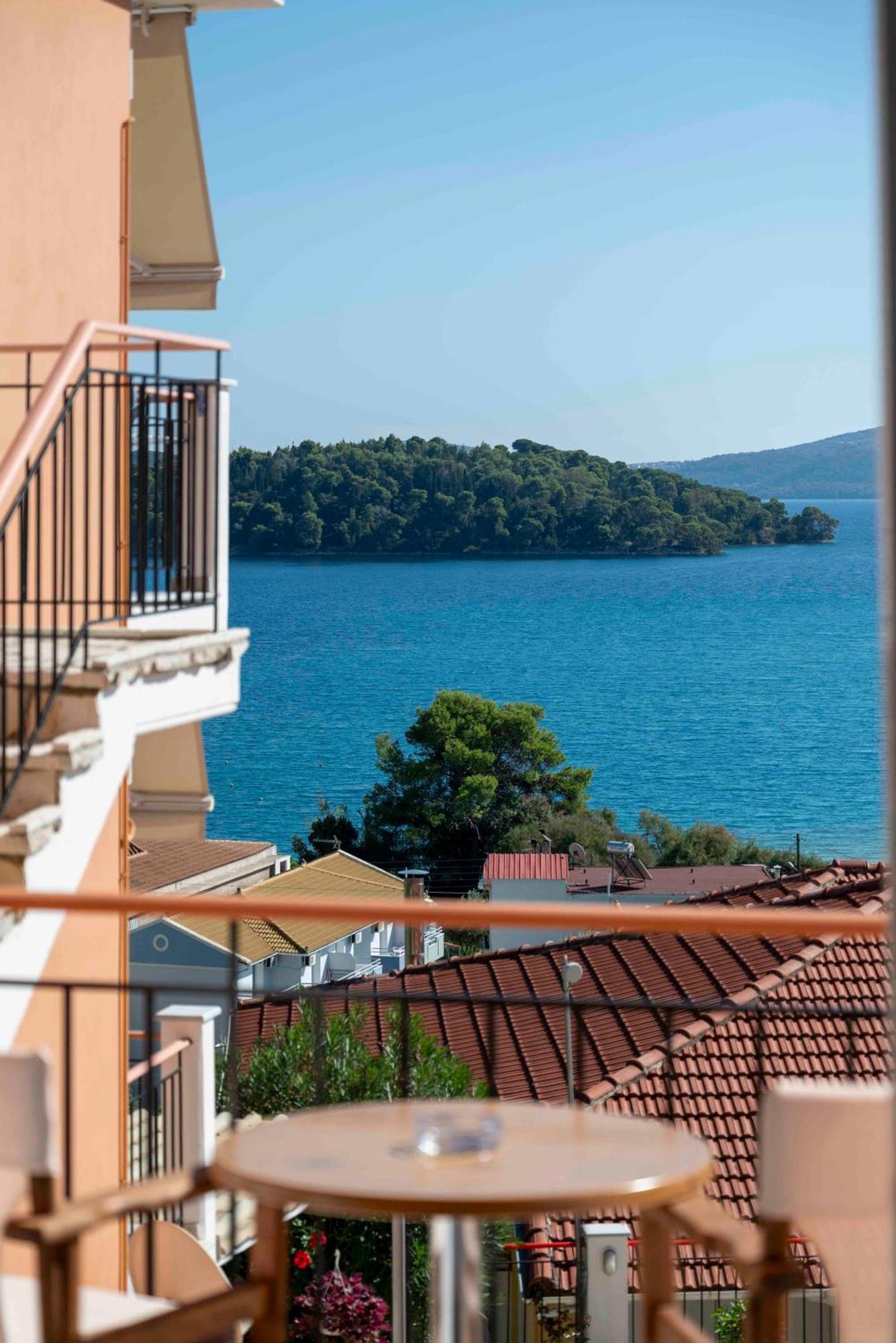San Lazzaro Aparthotel Nydri  Exterior foto